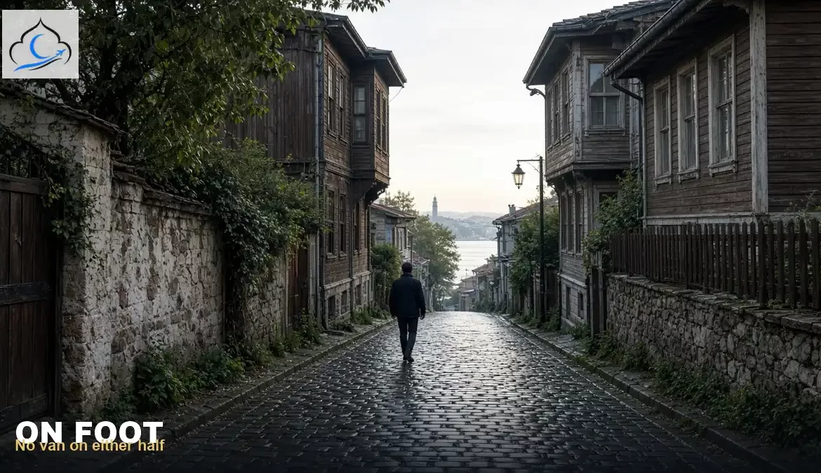 Three travelers crossing a palace court on an istanbul half day tour